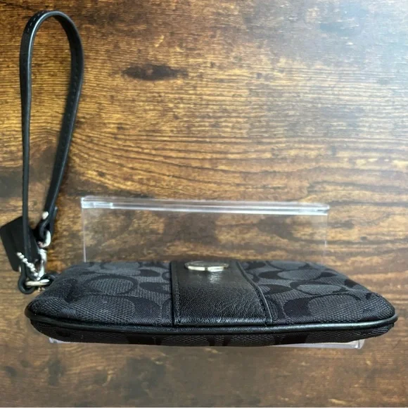 Coach Black Signature C Wristlet - Picture 6 of 10
